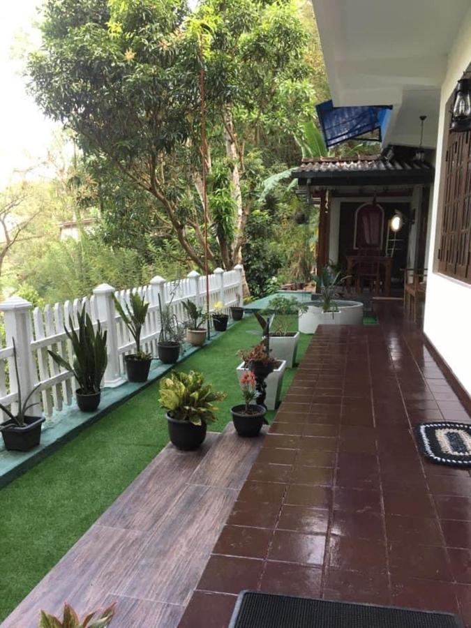 Villa25 Homestay Free Pick Up From The Centre Kandy Eksteriør bilde
