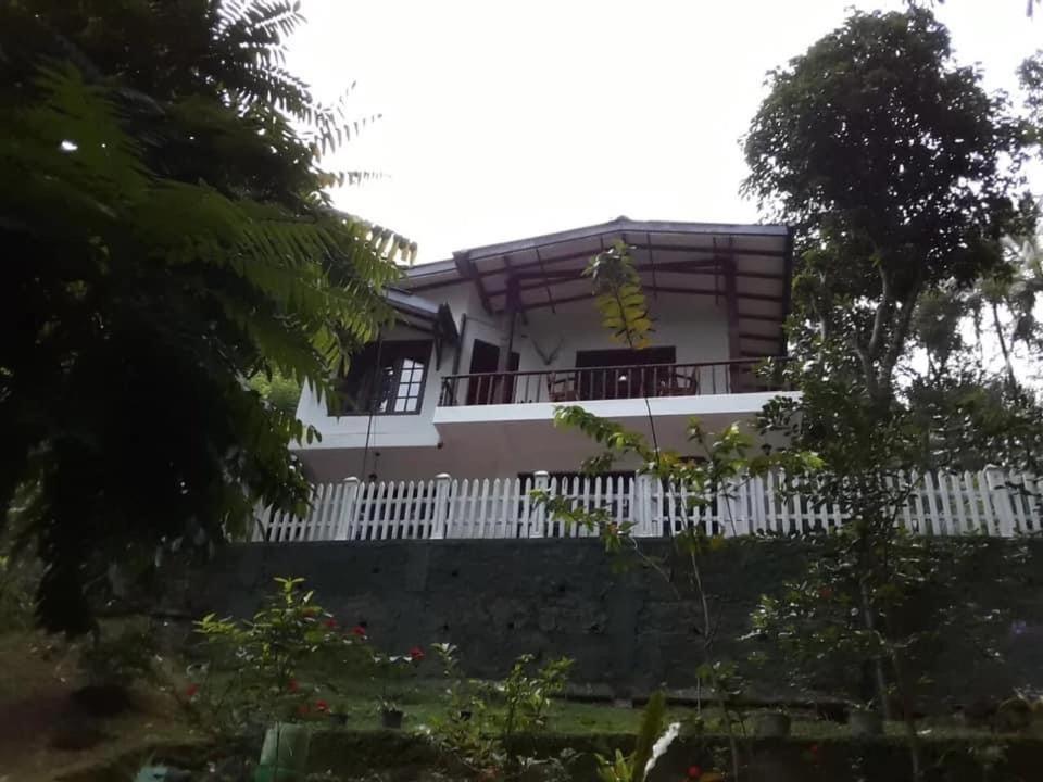 Villa25 Homestay Free Pick Up From The Centre Kandy Eksteriør bilde