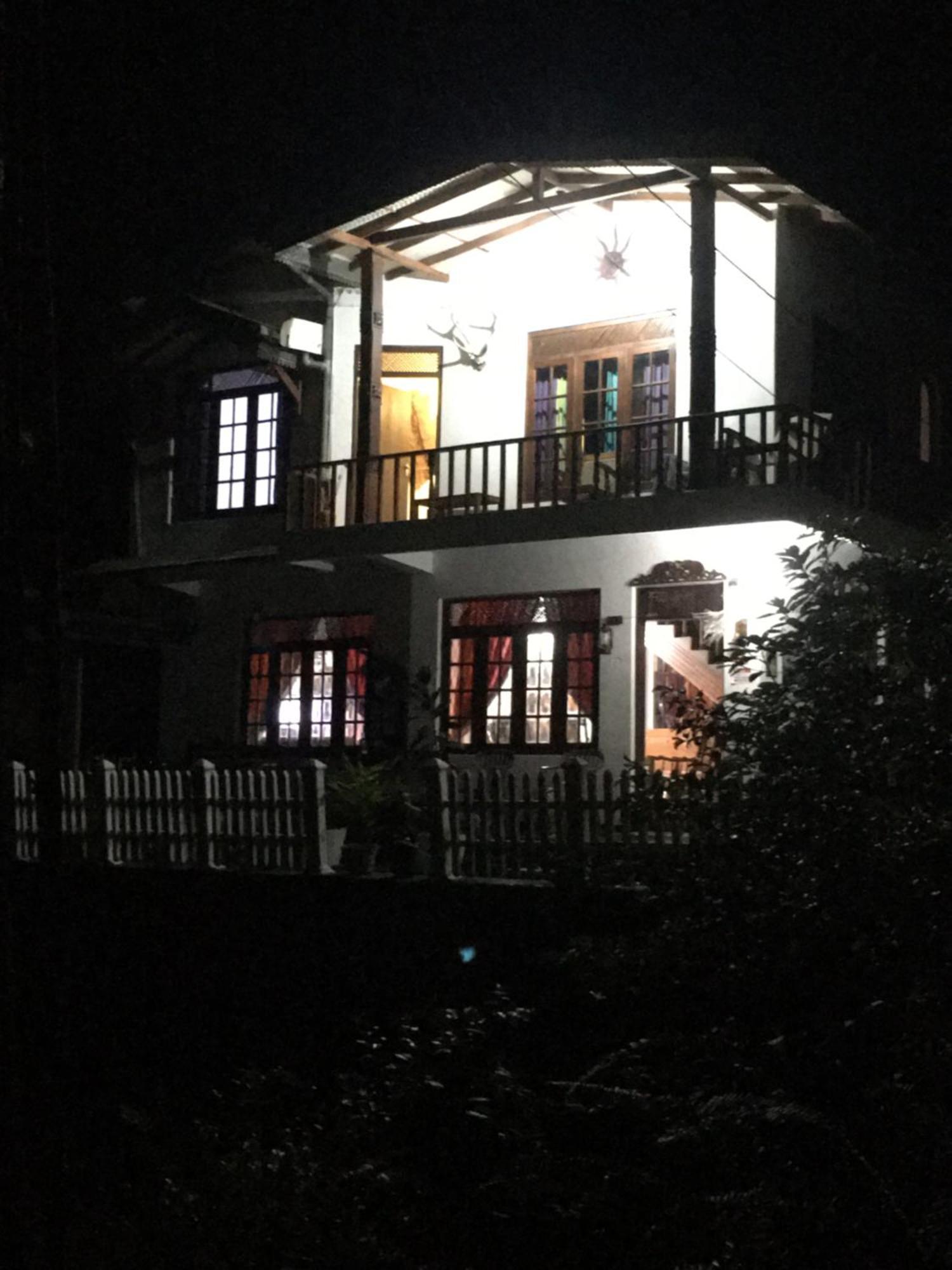 Villa25 Homestay Free Pick Up From The Centre Kandy Eksteriør bilde